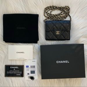 Chanel caviar card holder flap on Chain